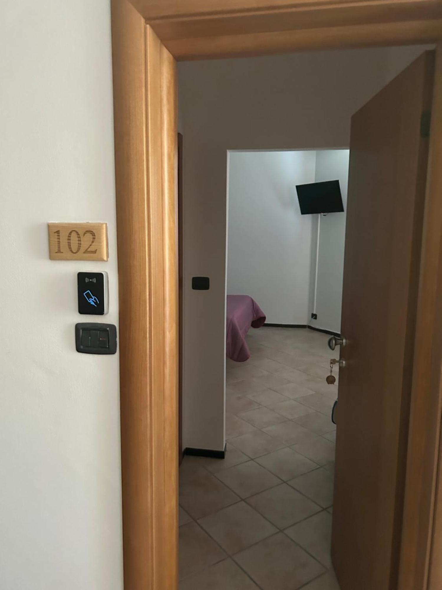 Albergo La Grolla Antey-Saint-Andre Exterior photo